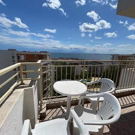 2B/2B Great Views Sea/Mountain From All Balconies. Apartamento Sveti Vlas