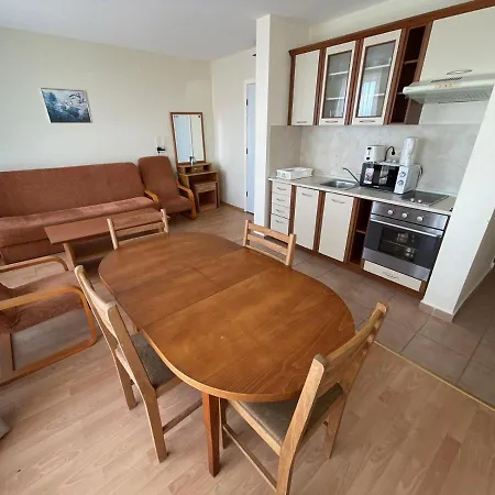 2B/2B Great Views Sea/Mountain From All Balconies. Apartment Sveti Vlas